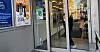 STENGT: Klokka 12 lørdag formiddag stengte butikkene i Oslo og ni nabokommuner. Dagligvarebutikker og apotek er det eneste unntaket.