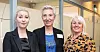 KLARE: Jannicke Skaanes, Peggy Hessen Følsvik og Åse Blomkvist har satt seg til forhandlingsbordet med Finans Norge i dag for å forhandle lønn for LOs medlemmer i finanssektoren.