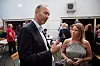 MER SERVICE: Ap-politiker Trond Giske og HK-leder Trine Lise Sundnes er enige om at varehandelen vil endre karakter i framtida.