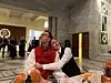 I staselige omgivelser i Oslo Rådhus giftet Nicholas giftet seg med sin Sebastian i 2019.