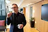 – Vi sier at vi ønsker at folk skal ta utdanning. Det er nettopp det fagbrev innen salgsfaget er, sier Christopher Beckham.
