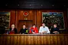 POLITISK STREIK: Tone Rønoldtangen (LO Stat), Arve Bakke (Fellesforbundet), Gerd Kristiansen og Hans Christian Gabrielsen fra LO og Mette Nord (Fagforbundet) holder pressekonefransei  Folkets Hus 8. desember 2014 der de varsler politisk streik mot regjeringens forslag om å gi bedriftene økt adgang til å ansette folk på midlertidige kontrakter.
