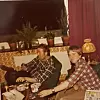 FAR OG SØNN: 15 år gamle Morten Hermansen sammen med faren sin hjemme på Manglerud. To år senere døde faren av et hjerteinfarkt.