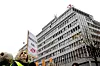 STREIK: I fjor streiket HK-medlemmene i fagbevegelsen for innsyn i lønn til alle ansatte i dette området.