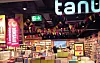 RAMMER MANGE: En reduksjon med 40 årsverk betyr trolig at langt flere butikkansatte mister jobben. Også i denne Tanum er det mange deltidsansatte.