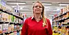 KORONATILLEGG: Jorunn Martinsen, tillitsvalgt i Coop-eide Norsk butikkdrift, synes de butikkansatte burde få et koronatillegg for innsatsen de har lagt ned i løpet av pandemien.
