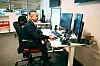 DISPATCHER: Noen av de «handling»-ansatte jobber også på kontor og holder oversikter over alt av gater og greier.