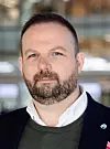 LETER ETTER SVAR: David Moldskred leder gruppa som skal finne løsninger for å redusere utagerende oppførsel.