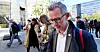 HK-leder Christopher Beckham på vei til Riksmekleren sammen med forbundets forhandlingsdelegasjon.