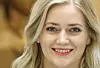 Sp-representanten Emilie Enger Mehl mener det er skuffende at Arbeiderpartiet ikke vil være med å avgjøre spørsmålet om taxfreesalget nå.