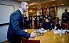 Robert Eriksson,  Arbeids- og sosialminister (FrP) legger frem endringer i arbeidsmiljøloven.