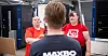 Natalija Kandic og Vilde Gjesdal snakket med unge på jobb om blant annet kameraoveråking og arbeidskontrakter.