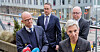 Fra venstre NHO-sjef Ole Erik Almlid, riksmekler Mats Ruland, medmekler Richard Saue og LO-leder Peggy Hessen Følsvik i front. Sammen skal de bruke helga på å bli enige om lønnstilleggene for 185.000 LO-ansatte.