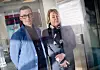 KLARE: HK-leder Christopher Beckham (t.v.) og LO Finans-leder Vigdis Rekdahl er klare for å sikre medlemma reallønnsvekst. Bildet er tatt under lønnsoppgjøret i 2022.