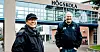 VERDENSPREMIERE: Hai Van Nguyen og Pål Ringkilen synes det er spennende å være utenlandsstudenter på det som er verdenspremiere på utdanningsløpet «Logistikk med automasjon».