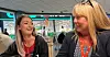 ENIGE OM POLITIKKEN: Cristina Vezetau, leder i Handels Gøteborg-avdeling og forbundsleder Linda Palmetzhofer i Handels jobber for at Sosialdemokratene skal bli størst mulig i valget på søndag.