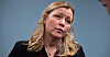 Det kan bli aktuelt å endre reglene for blant annet overtidsbetaling til deltidsansatte, sier Kjersti Stenseng (Ap).